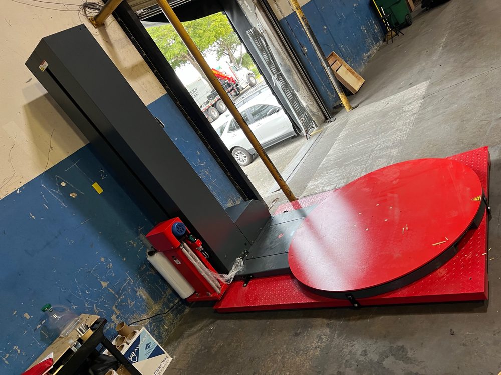 PSW-ECO wrapper turntable and mast from the side